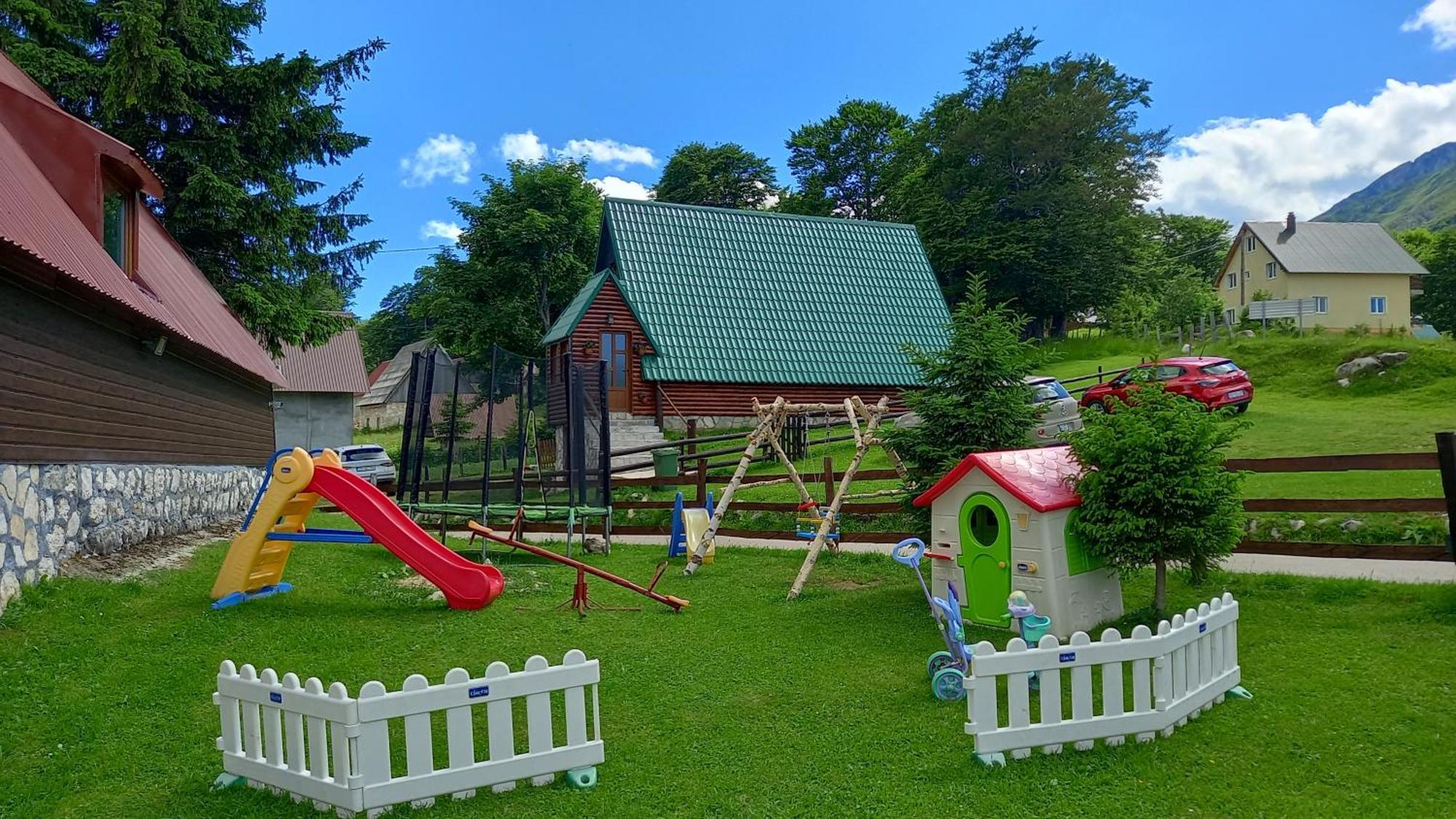 Family Farm Apartments Жабляк Экстерьер фото